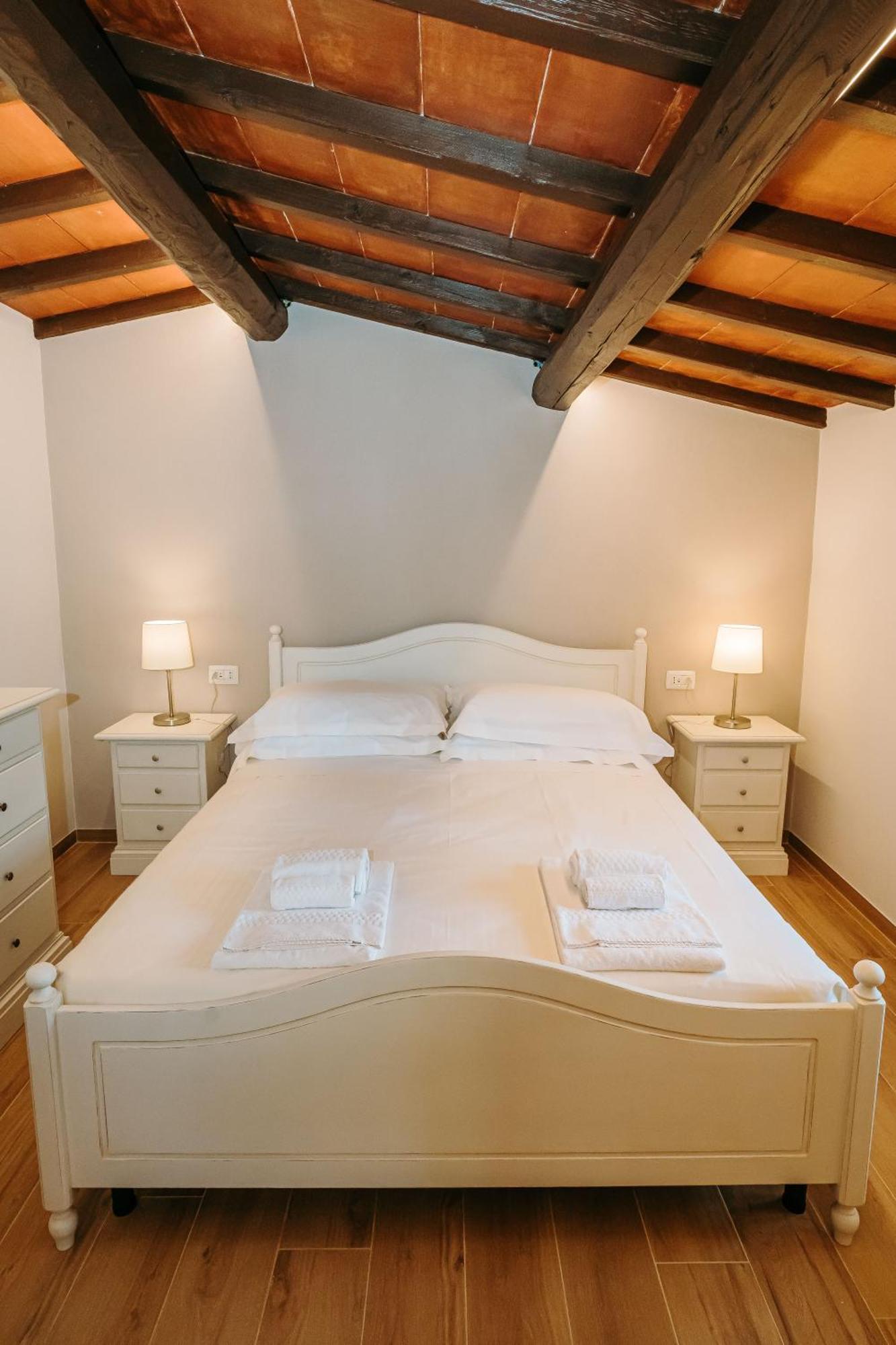 Borgo Il Poggiaccio Residenza D'Epoca Guest House Sovicille Exterior photo